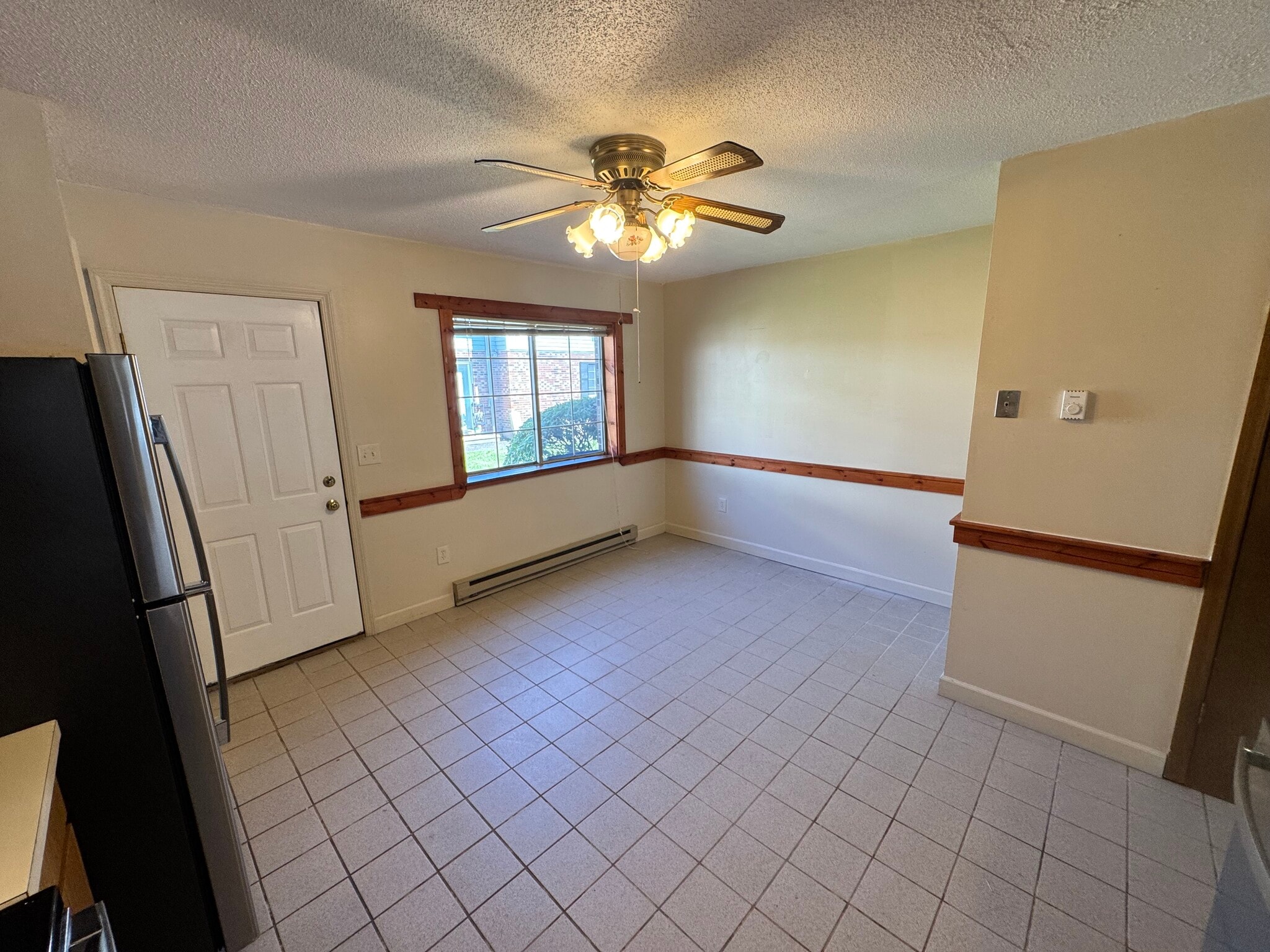 Building Photo - 975 Meriden Rd