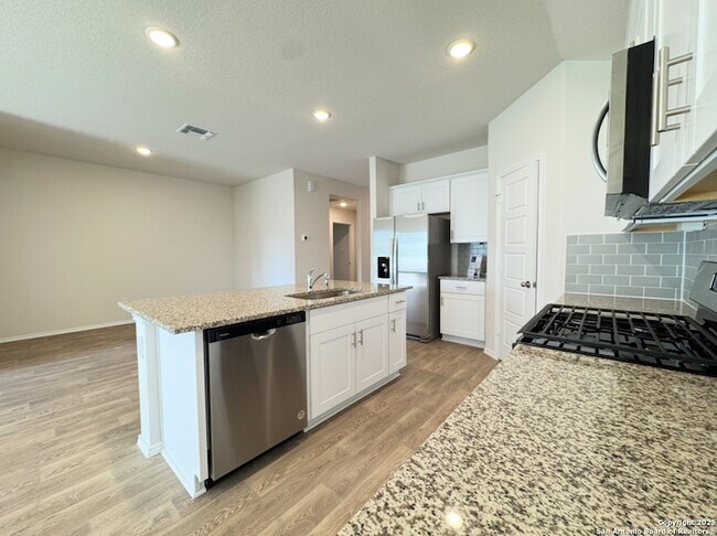 Building Photo - 349 Trent Dr