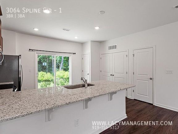 Building Photo - 3064 Spline Cir