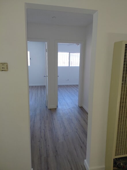 Building Photo - 4081 W 141st St