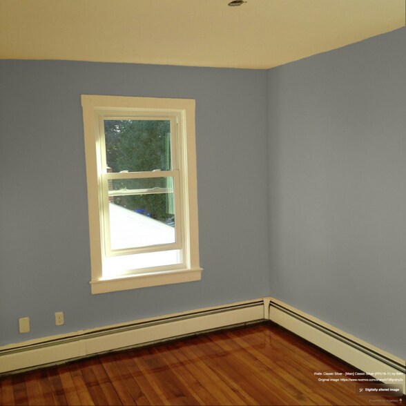 Building Photo - 37 Larch St