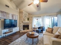 Building Photo - 16911 Village Oak Loop