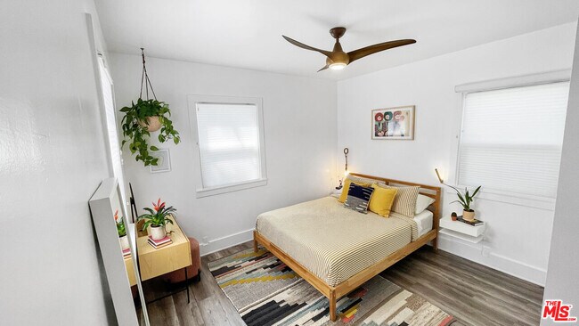 Building Photo - 3489 2nd Ave