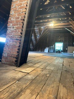 Building Photo - 151 E Main St