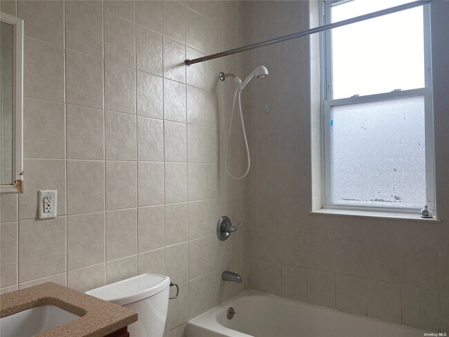 Building Photo - 61-12-61164 164th St