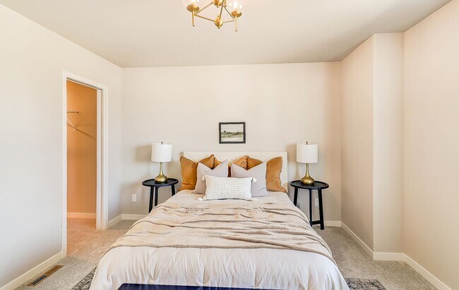 Building Photo - 3 Bed 2 Bath Single Family Home