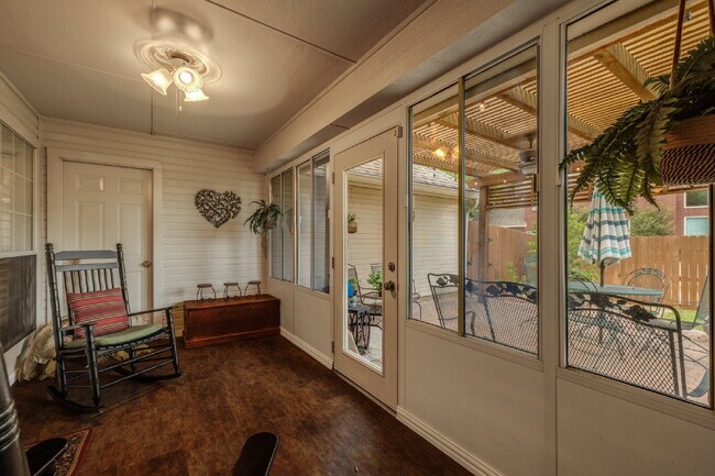 Building Photo - Furnished and For Lease