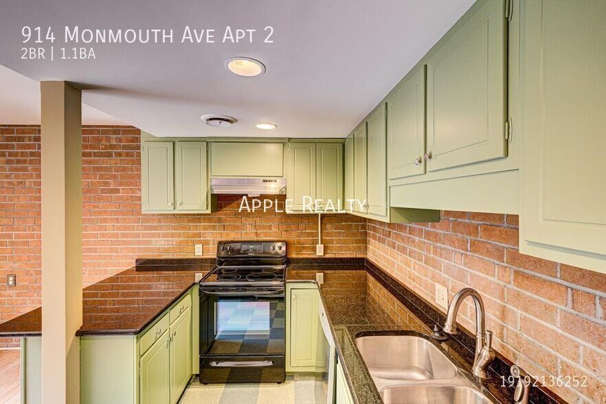 Building Photo - 914 Monmouth Ave