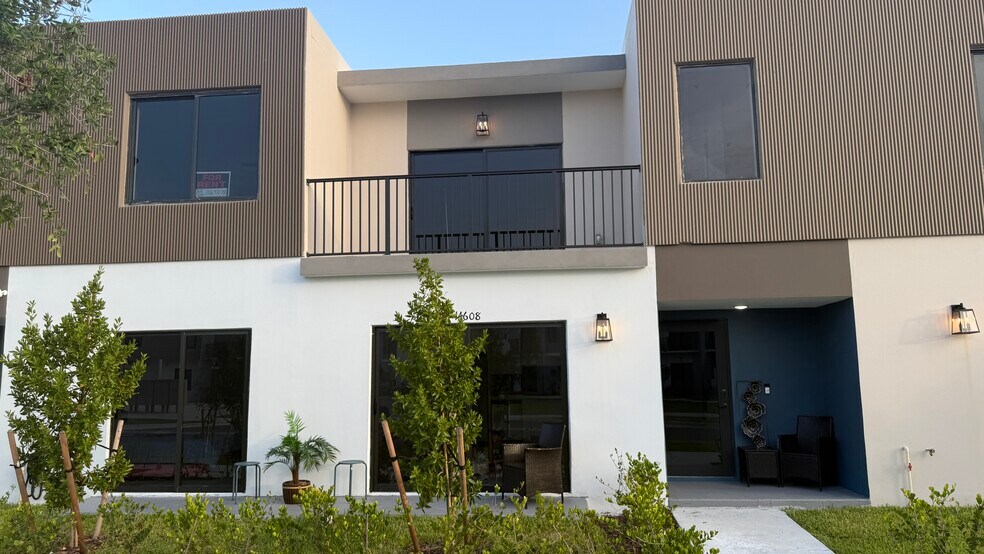Primary Photo - 14608 SW 261st Ter