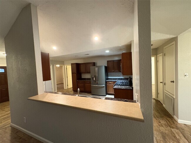 Building Photo - 1307 Silver Morning Dr