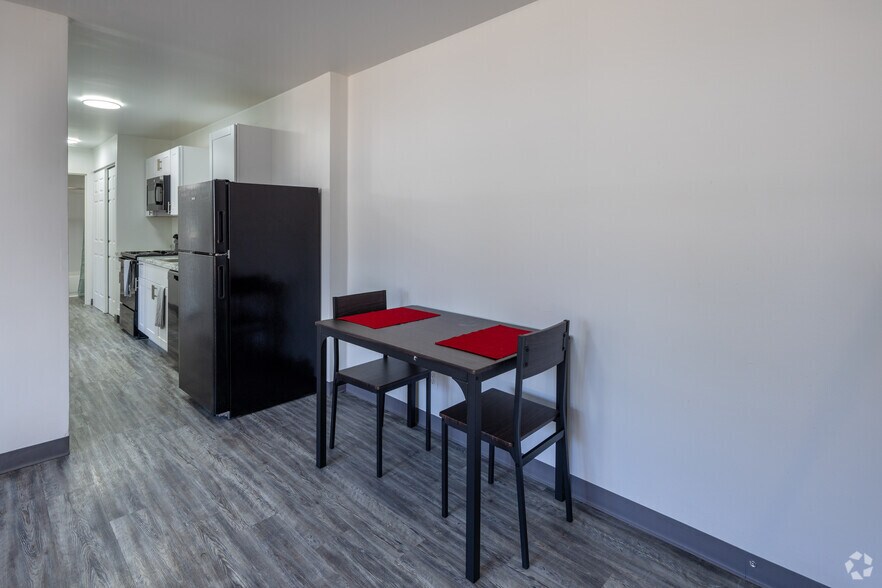 2BR, 1BA - 765SF - Model - Dining Room - West Liberty Point