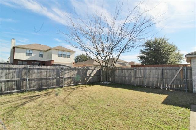 Building Photo - 300 Rosewood Ln