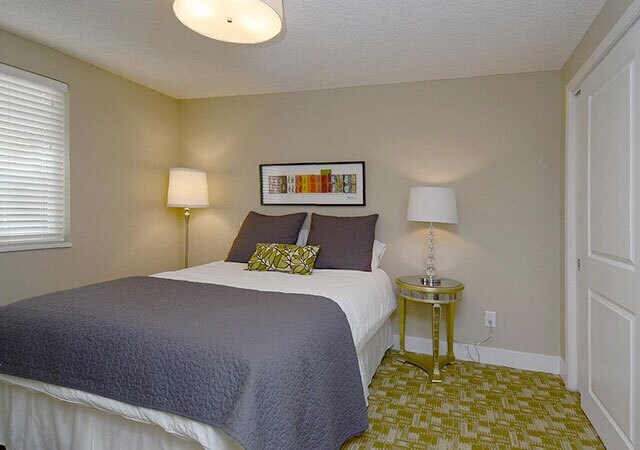 Building Photo - Boutique Apartments