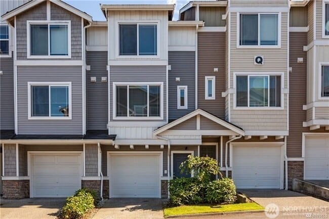 Building Photo - 2Bd/2.25Ba Lynwood Townhome