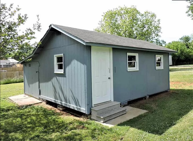 Building Photo - Charming blue renovated mill house 2 bedro...