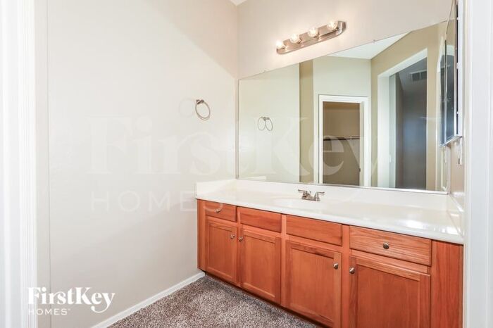 Building Photo - 2745 S Cupertino Dr
