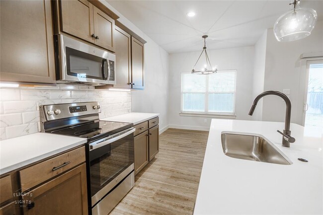Building Photo - 3841 Kala Dr