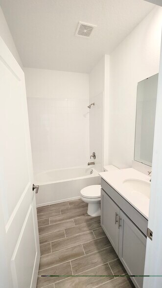 Building Photo - 12018 Language Way