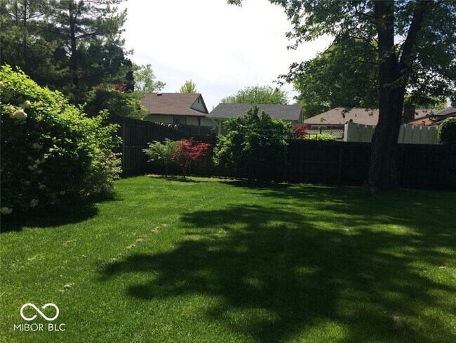 Building Photo - 108 Willowood Ln