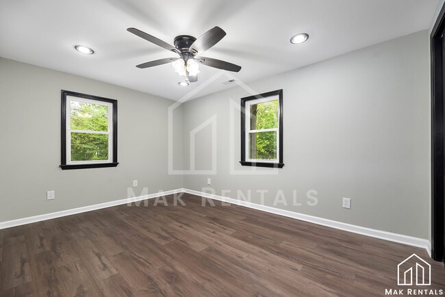 Building Photo - Cloaninger