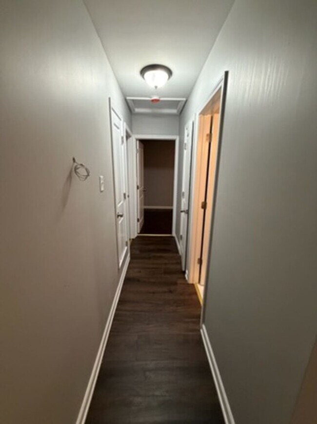 Building Photo - Check out this Beautiful 3 bed 1 bath home