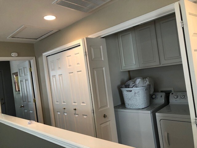 Building Photo - 640 Shadow Way