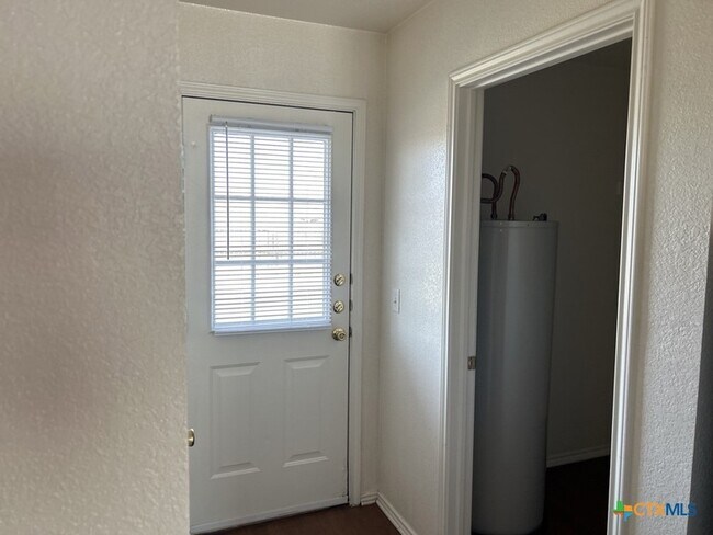 Building Photo - 2709 Vernice Loop