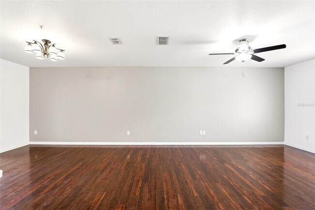 Building Photo - 4813 Apple Blossom Ln
