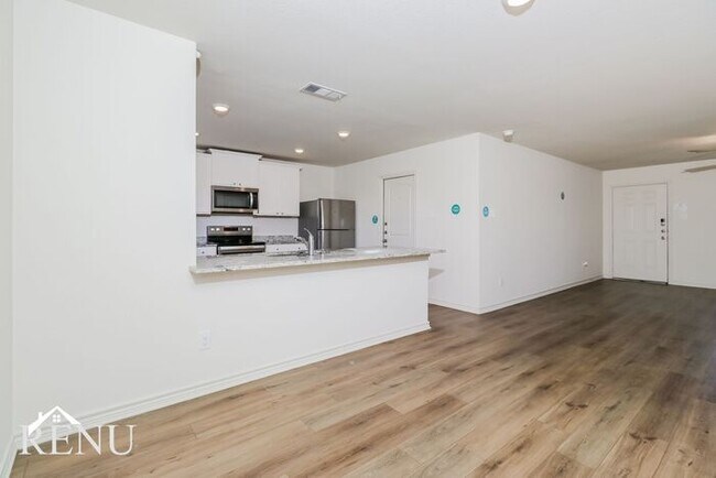 Building Photo - Coming Soon!