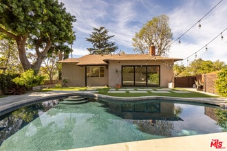 Building Photo - 3424 Primera Ave