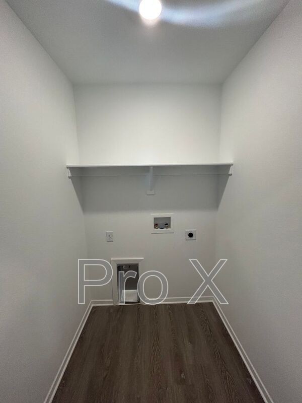 Building Photo - 112 NW 67th Ave