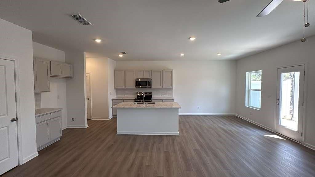 Building Photo - 5439 Allegro Ln