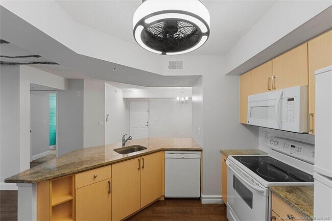 Building Photo - 3673 NW Adriatic Ln
