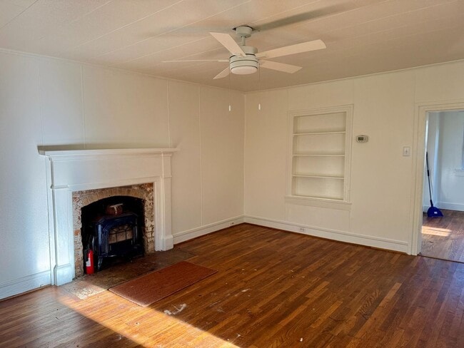 Building Photo - Cozy Blacksburg Home in Peaceful/Natural S...