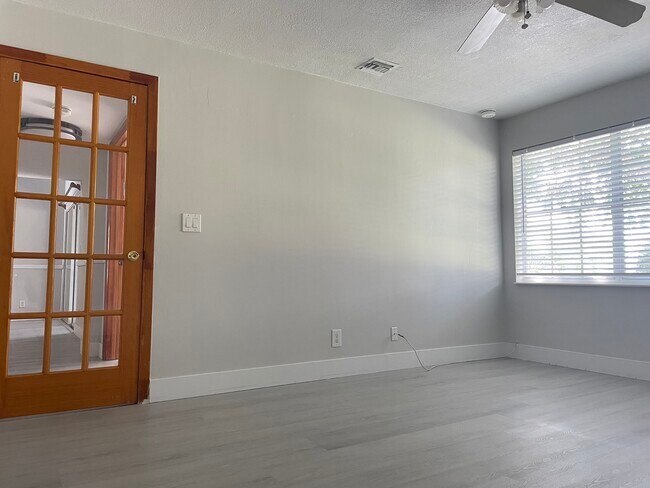 Building Photo - 5276 Buckhead Cir