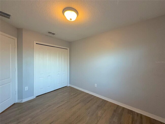 Building Photo - 1031 Flowing Tide Dr