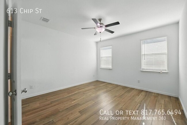 Building Photo - 613 Chip St