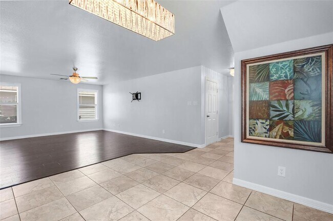 Building Photo - 7831 Saddle Run