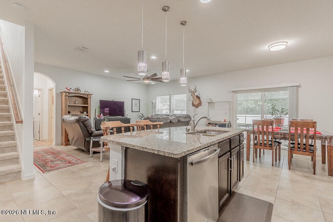 Building Photo - 16284 Hunters Hollow Trail