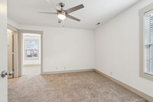 Building Photo - Single-family home for rent in The Nations
