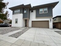 Building Photo - 1 Bed 1 bath Casita