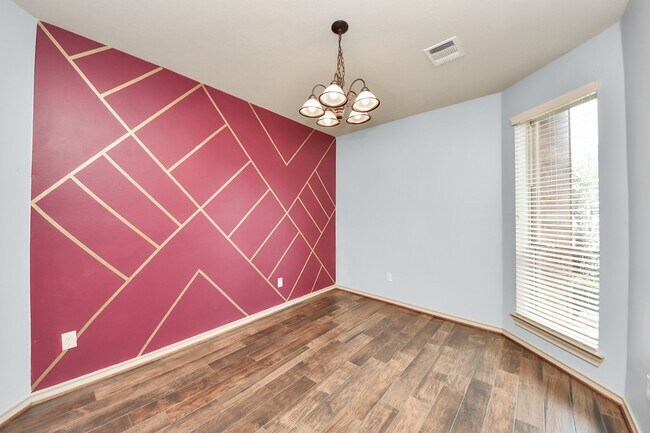 Building Photo - 2406 Aura Ct