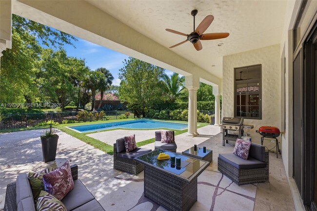 Building Photo - 9564 Exbury Ct