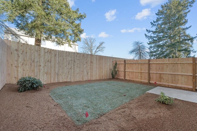 Building Photo - Beautiful 3 bed, 1.5 Bath SE Portland Rental Home!