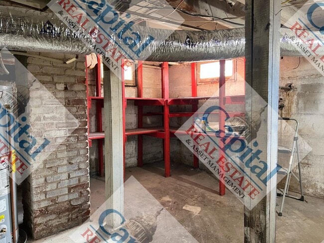 Building Photo - Cozy 2 Bedroom