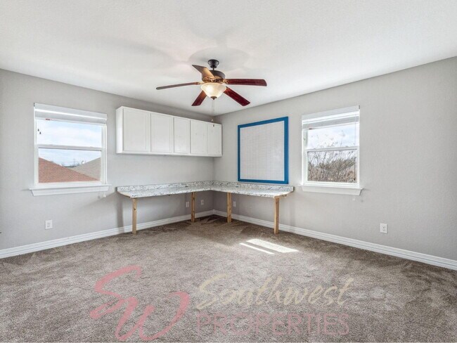 Building Photo - Stunning 5 bedroom, 3.5 bath in Elk Ridge Estates!