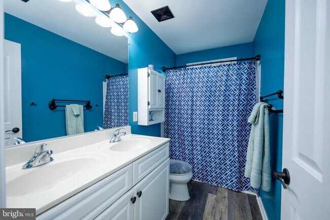 Building Photo - 740 Hickory Limb Cir