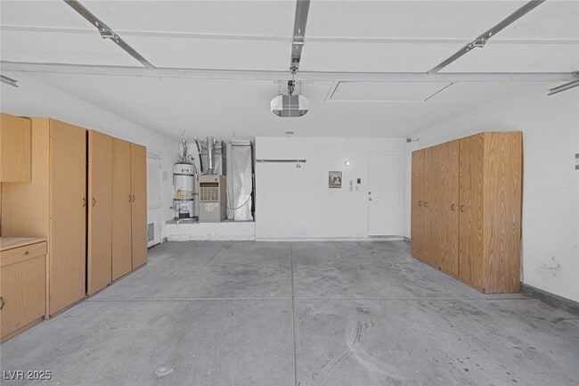 Building Photo - 4517 Inez Dr