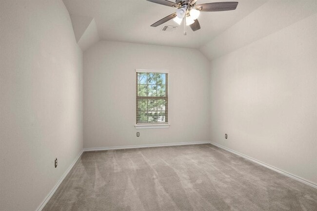 Building Photo - 17831 Maple Ash Dr