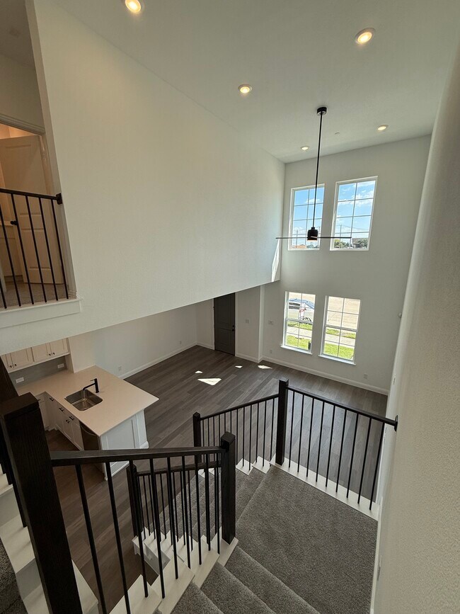 Building Photo - 1028 Bristleleaf Wy